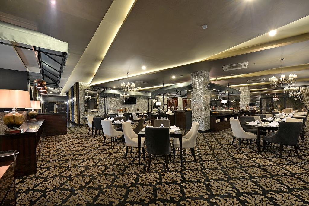 Hotel Amaroossa Grande Bekasi Zewnętrze zdjęcie