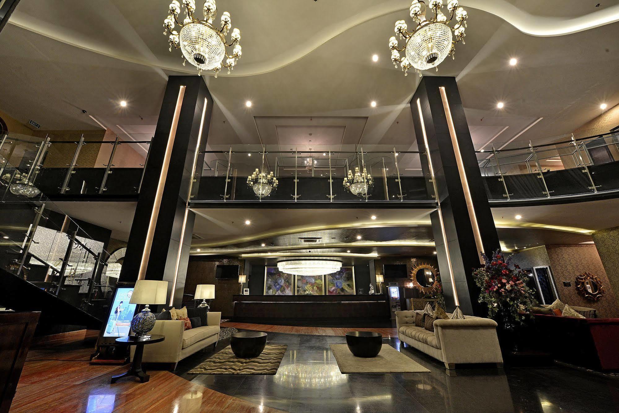 Hotel Amaroossa Grande Bekasi Zewnętrze zdjęcie