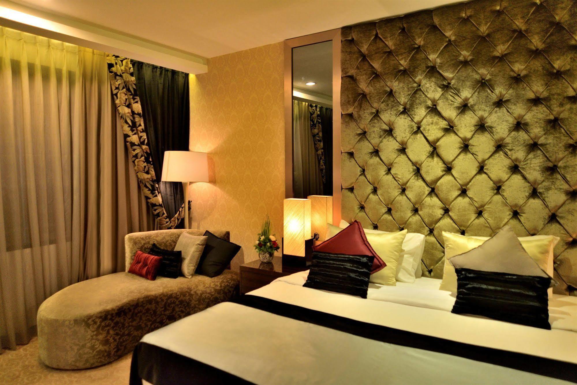 Hotel Amaroossa Grande Bekasi Zewnętrze zdjęcie
