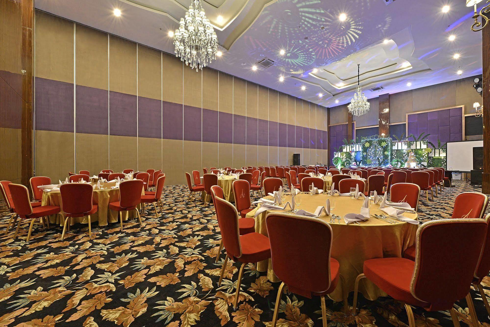 Hotel Amaroossa Grande Bekasi Zewnętrze zdjęcie